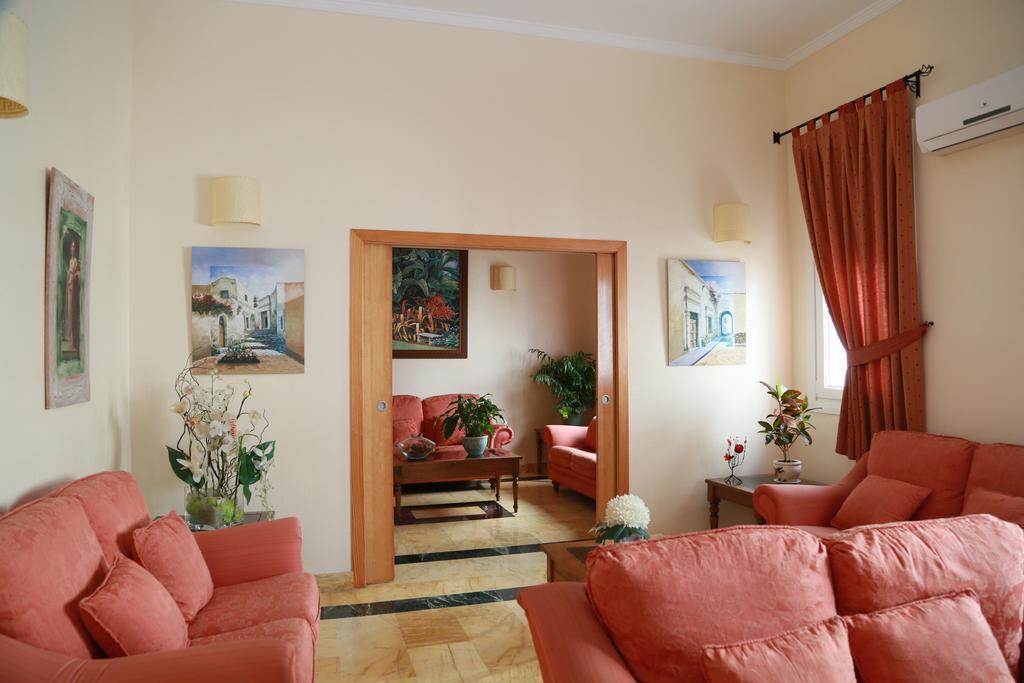 Hotel Tio Felipe Карбонерас Стая снимка